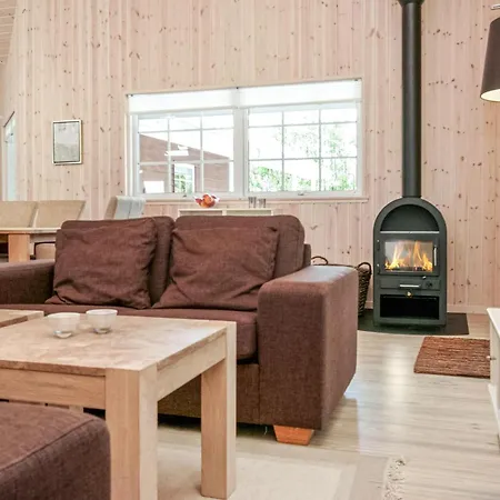 Gorgeous In Idestrup With Sauna Casa de Férias Bøtø By