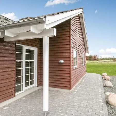 Holiday home 9 Bedroom Lovely In Idestrup *