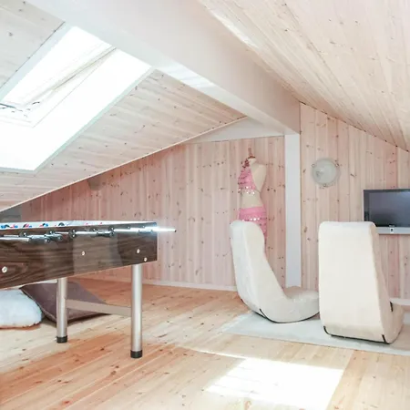 Gorgeous In Idestrup With Sauna Casa de Férias Bøtø By